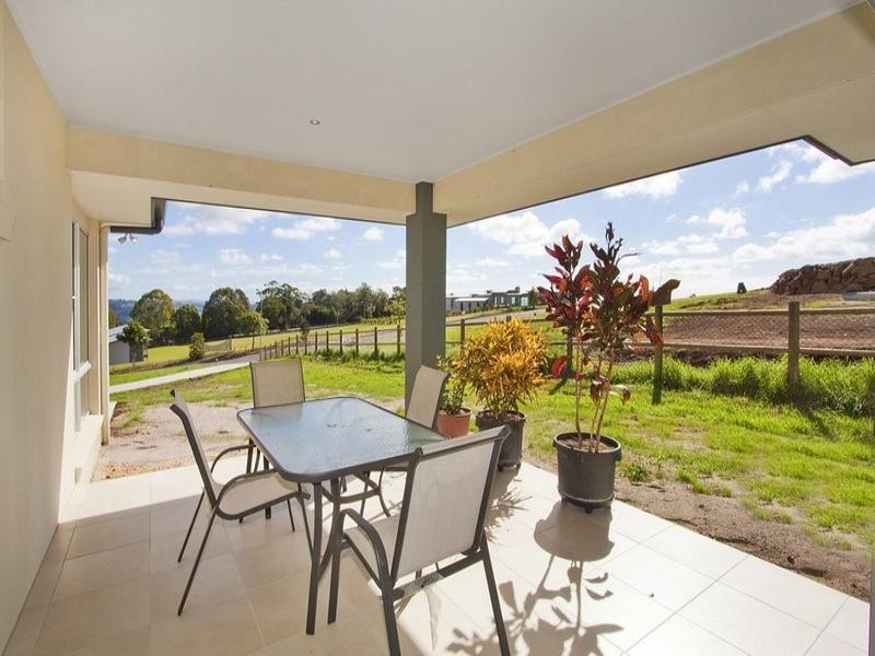 32 Sunnycrest Drive, Terranora NSW 2486