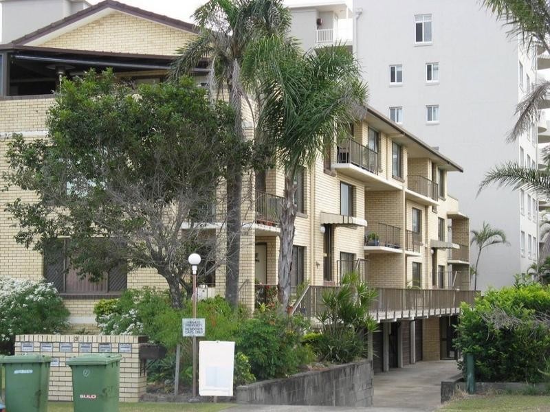 8/3 Lord Street, Kirra QLD 4225