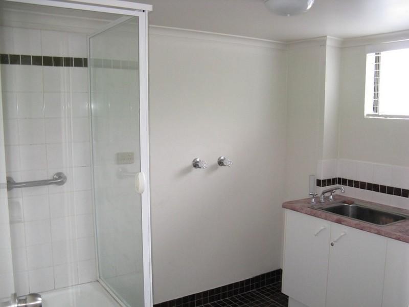 8/3 Lord Street, Kirra QLD 4225