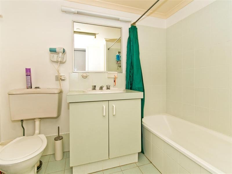 Coolangatta QLD 4225