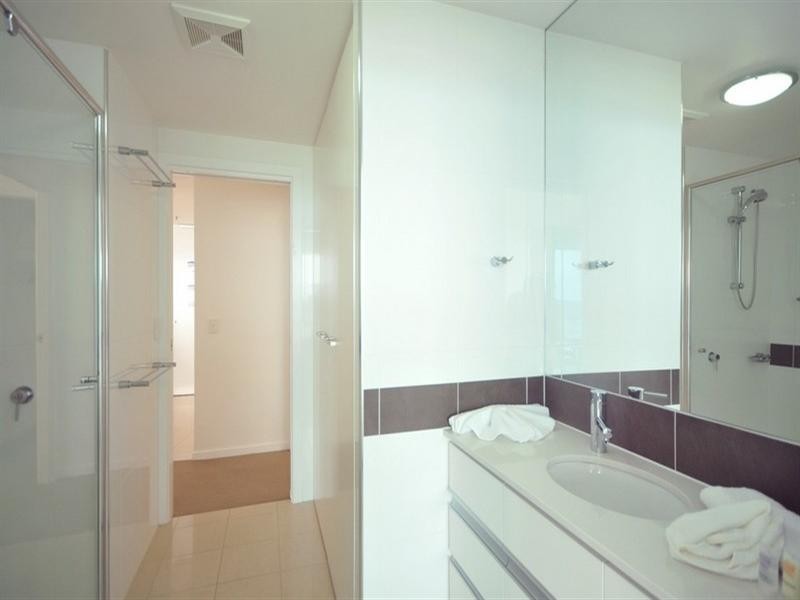 Coolangatta QLD 4225