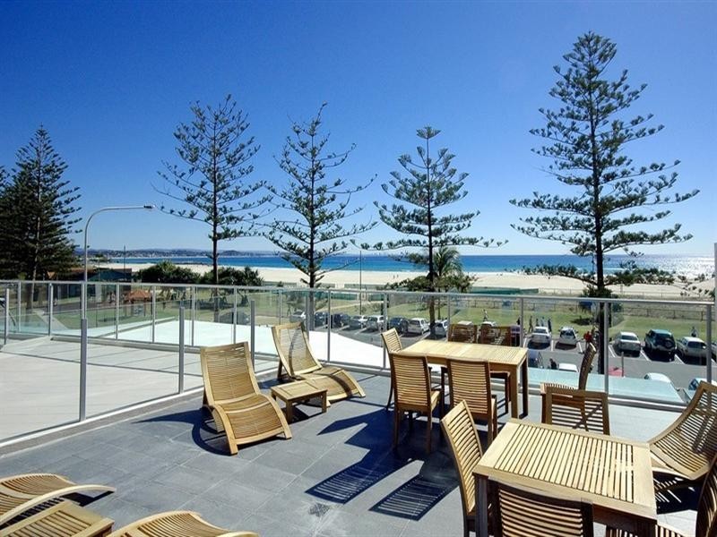 Coolangatta QLD 4225