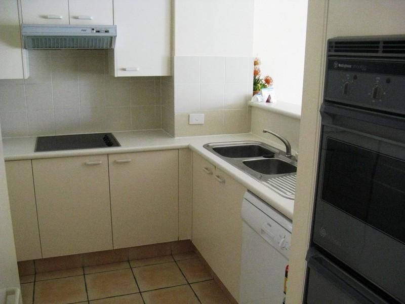 35/243 Boundary Street, Coolangatta QLD 4225