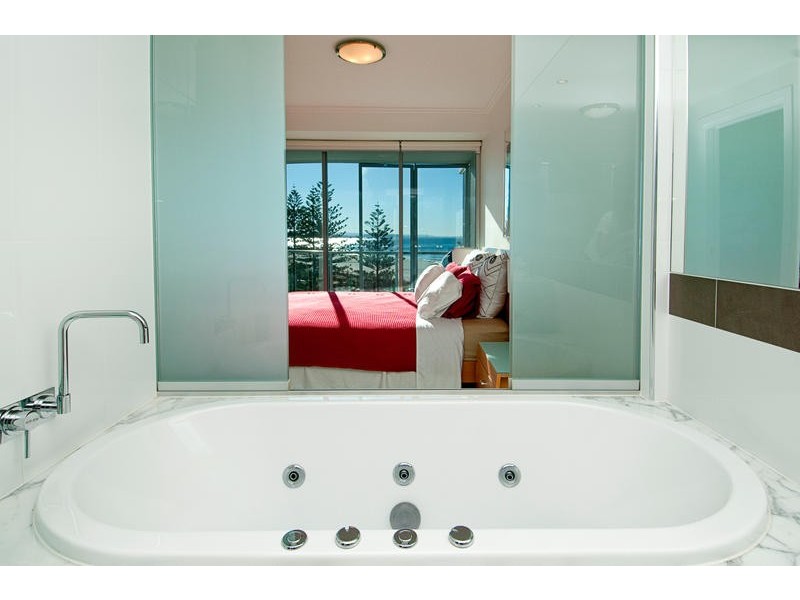 Coolangatta QLD 4225