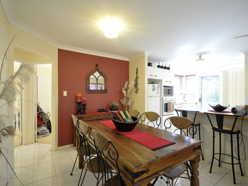 2/85 Lochlomond Drive, Banora Point NSW 2486