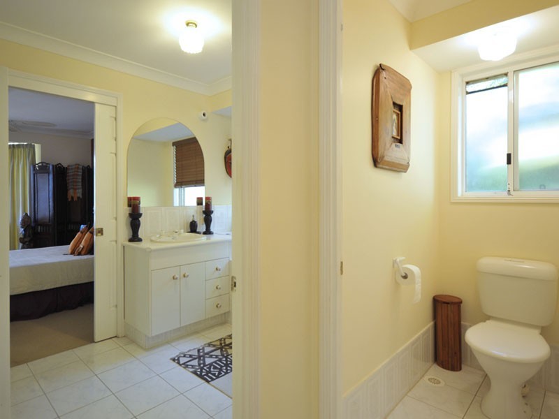 2/85 Lochlomond Drive, Banora Point NSW 2486