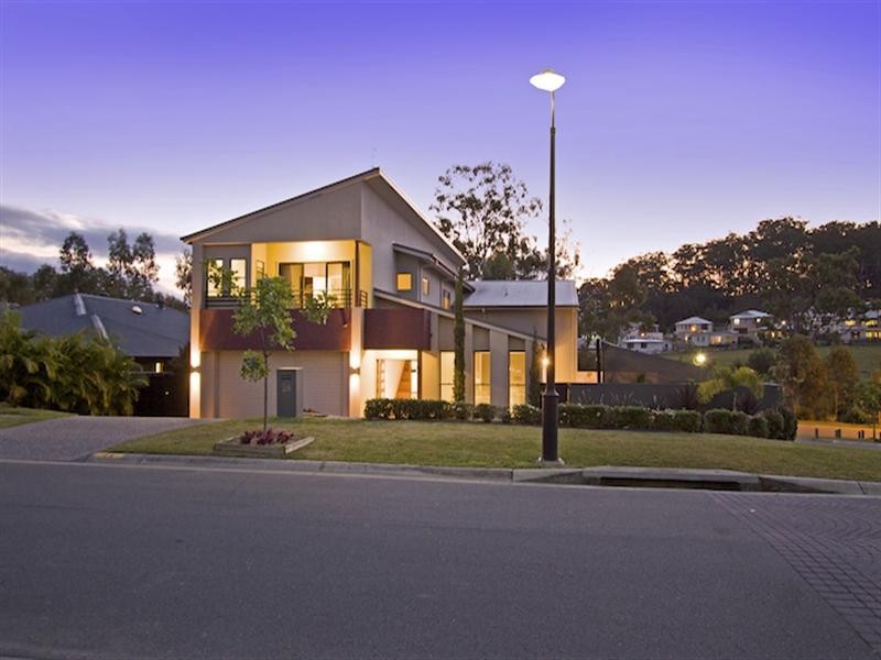 26 Frog Rock Crescent, Reedy Creek QLD 4227