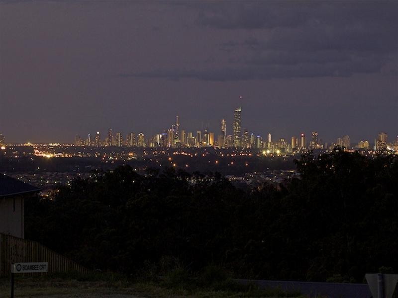 26 Frog Rock Crescent, Reedy Creek QLD 4227