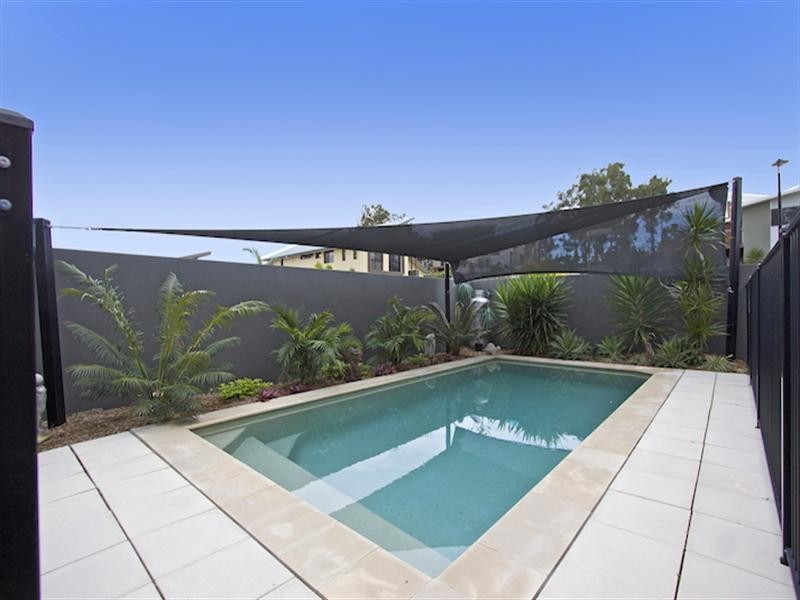 26 Frog Rock Crescent, Reedy Creek QLD 4227