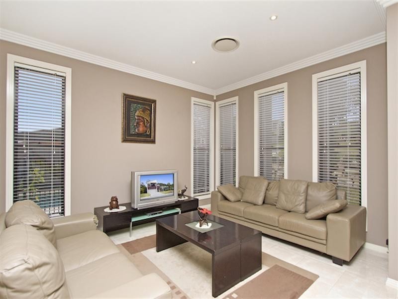 26 Frog Rock Crescent, Reedy Creek QLD 4227