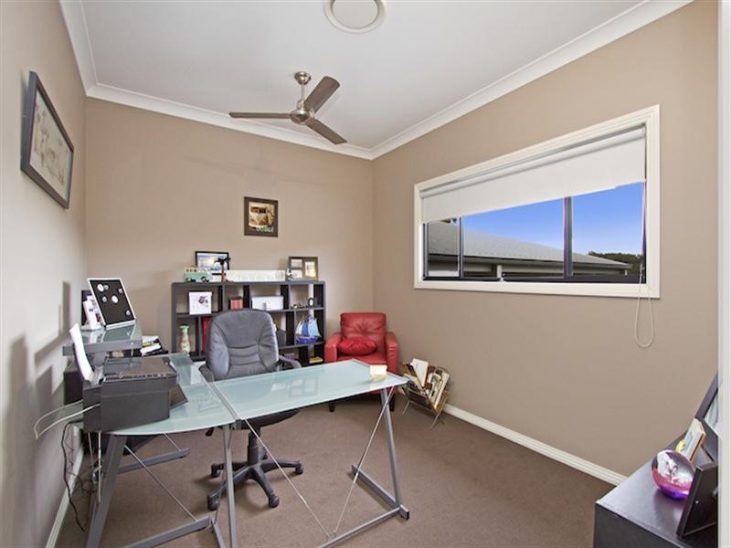 26 Frog Rock Crescent, Reedy Creek QLD 4227