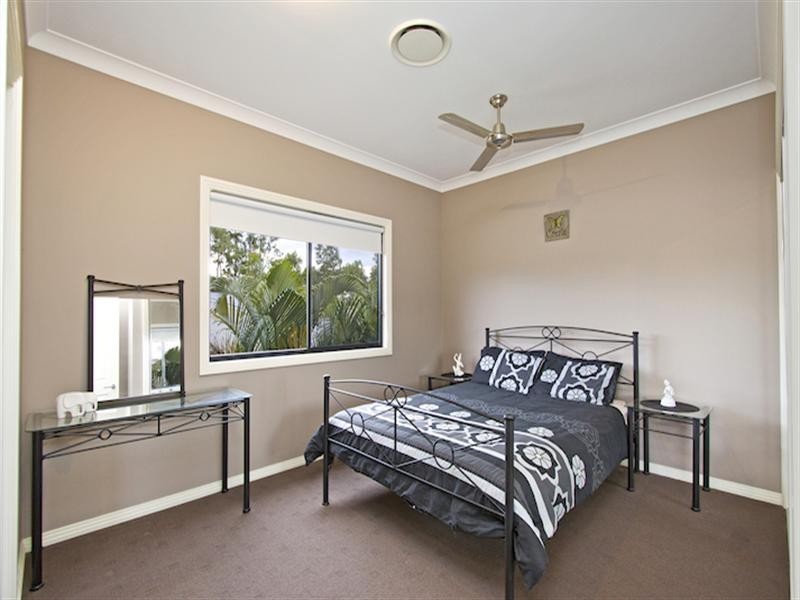 26 Frog Rock Crescent, Reedy Creek QLD 4227