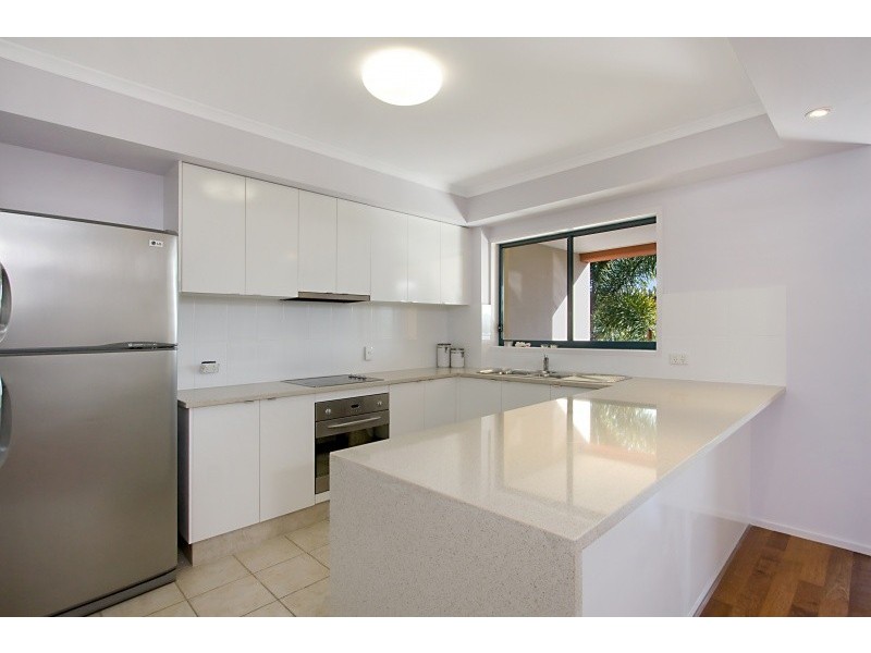 7/7 Stapylton Street, Coolangatta QLD 4225