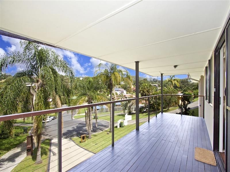8 Elowra Court, Tugun QLD 4224