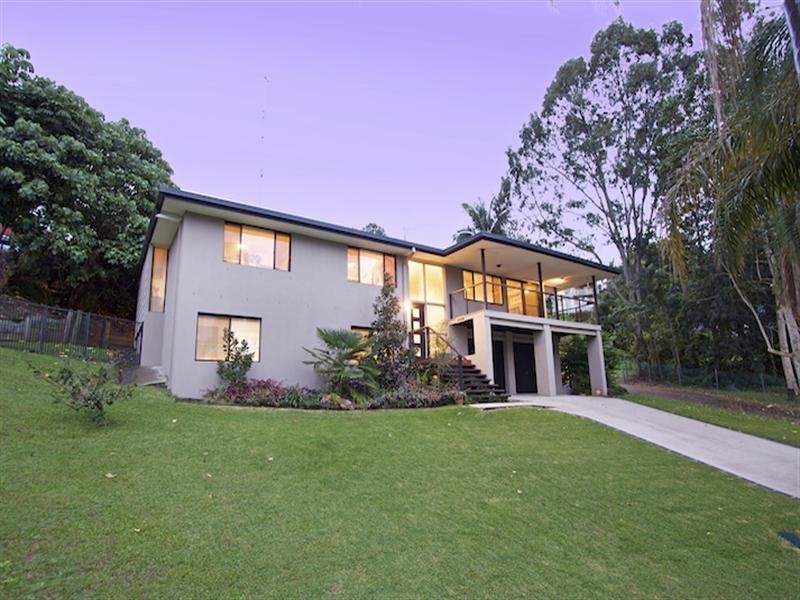 8 Elowra Court, Tugun QLD 4224