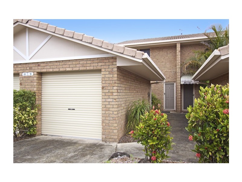 18/2-20 Binya Avenue, Kirra QLD 4225