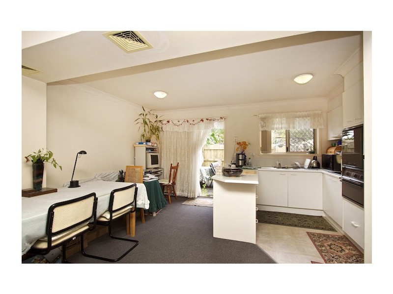 18/2-20 Binya Avenue, Kirra QLD 4225