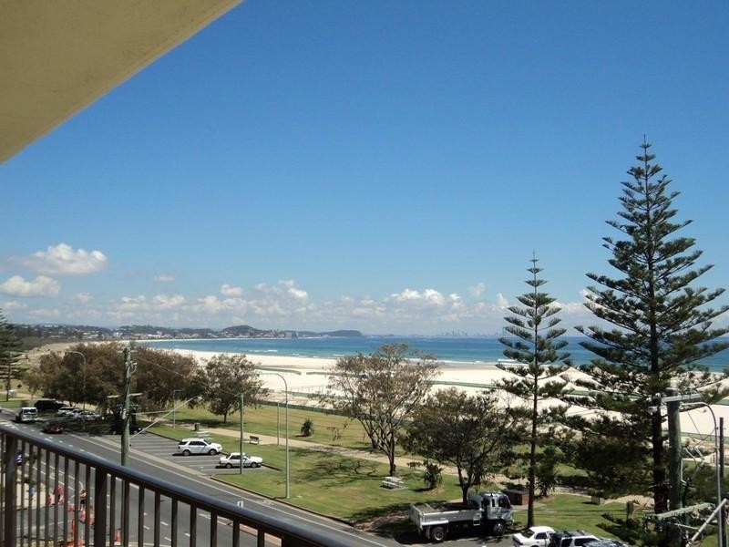 21/32 Musgrave Street, Kirra QLD 4225