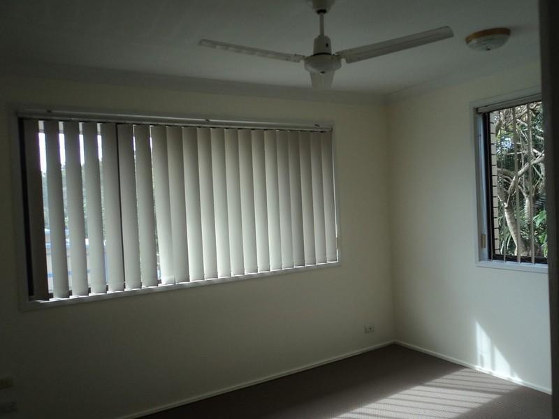 1/8 Bolton Street, Kirra QLD 4225