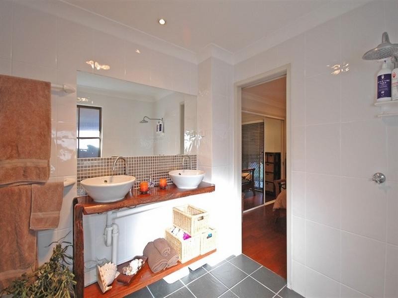 1/1 Flame Tree Terrace, Banora Point NSW 2486