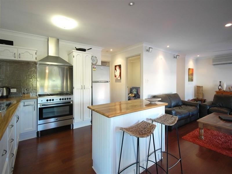 1/1 Flame Tree Terrace, Banora Point NSW 2486