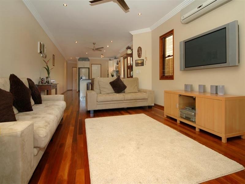 18a First Avenue, Palm Beach QLD 4221