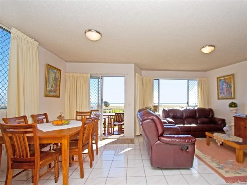 2/8 Musgrave Street, Kirra QLD 4225