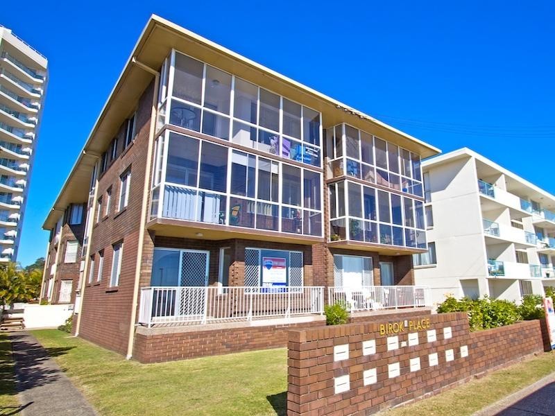 2/8 Musgrave Street, Kirra QLD 4225