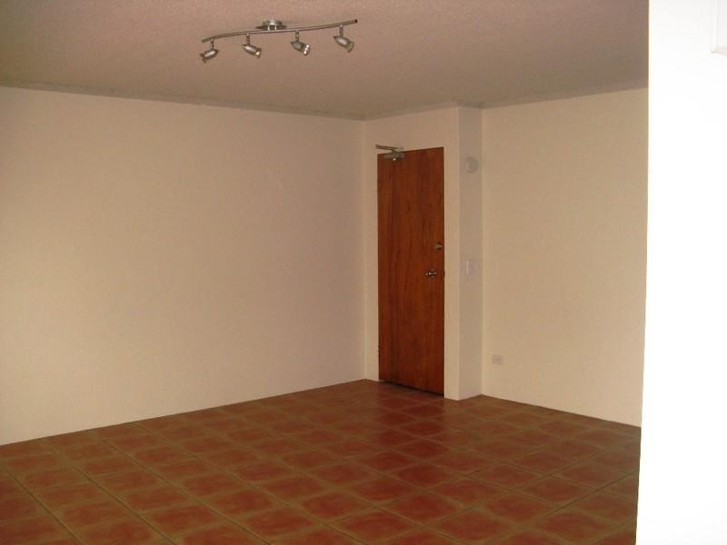 8/6 Haig Street, Kirra QLD 4225