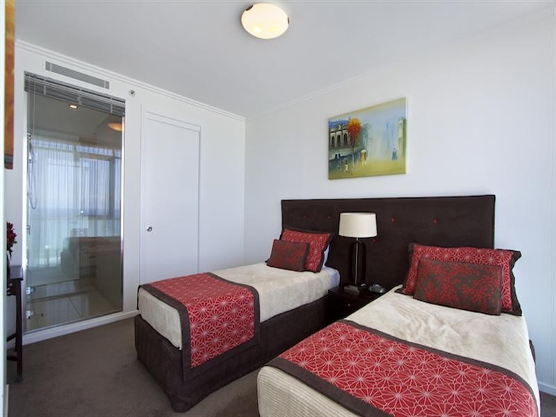 1702/120 Marine Parade, Coolangatta QLD 4225