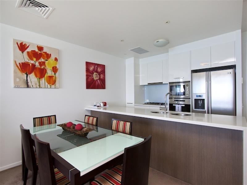 1702/120 Marine Parade, Coolangatta QLD 4225