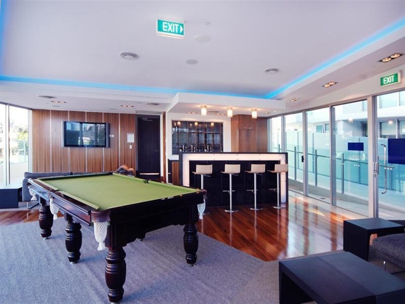 204/110 Marine Parade, Coolangatta QLD 4225