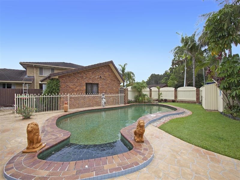 14 Seafarer Place, Banora Point NSW 2486
