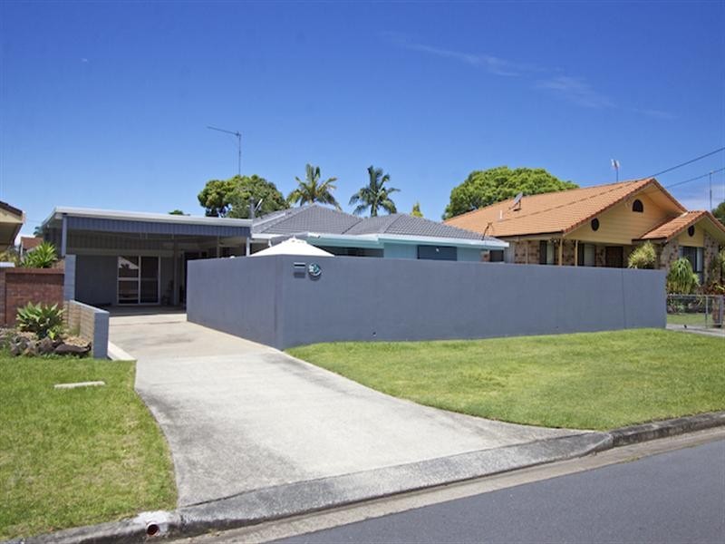 51 Jacaranda Avenue, Tweed Heads West NSW 2485