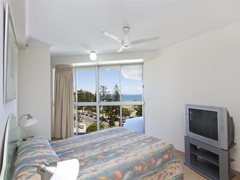 15/62 Marine Parade, Coolangatta QLD 4225