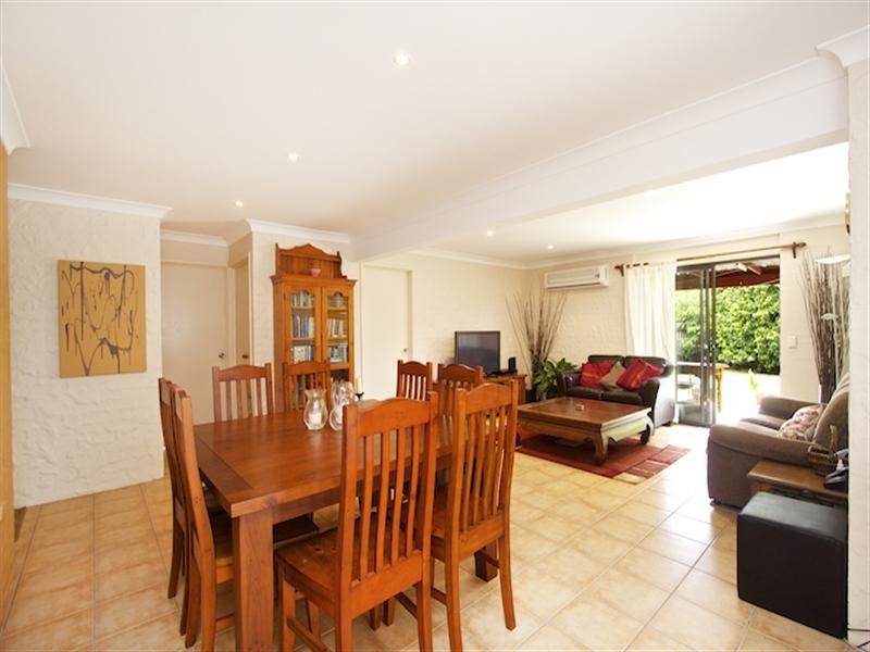 11 Pelican Place, Tweed Heads West NSW 2485