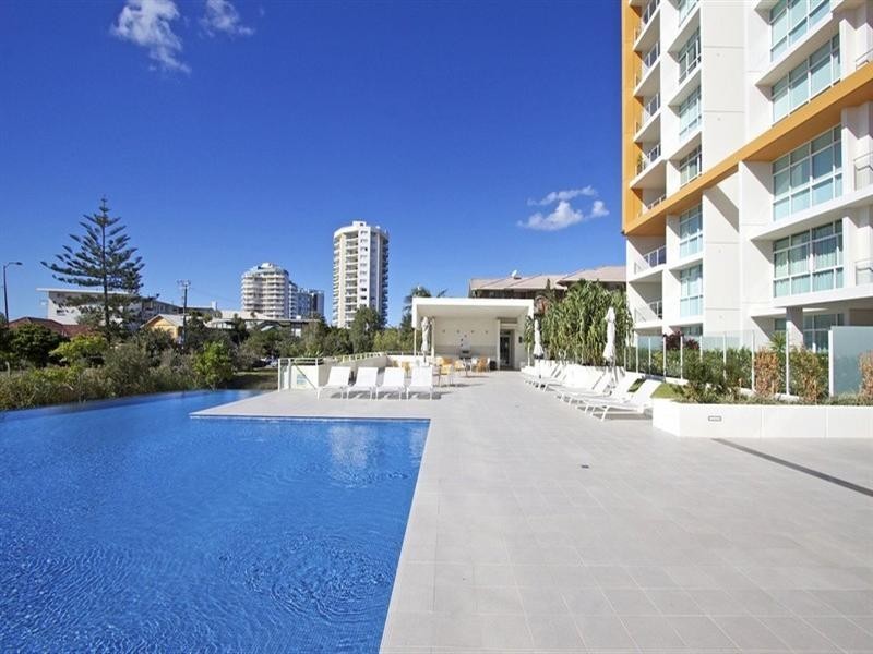 609/2 Creek Street, Kirra QLD 4225