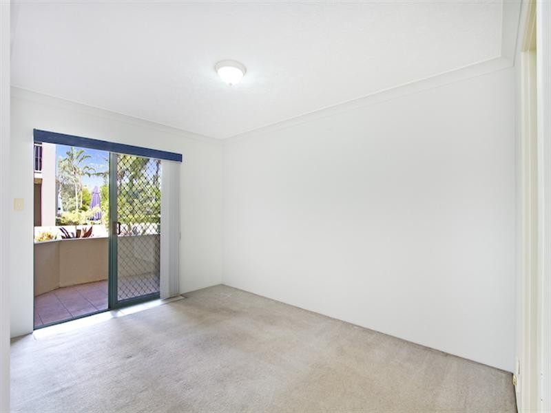 5/143 Golden Four Drive, Bilinga QLD 4225