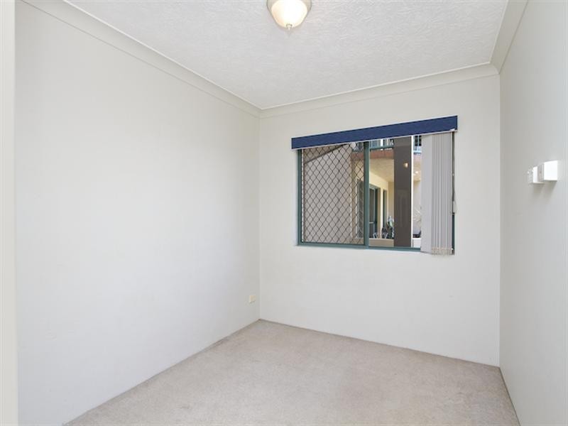 5/143 Golden Four Drive, Bilinga QLD 4225