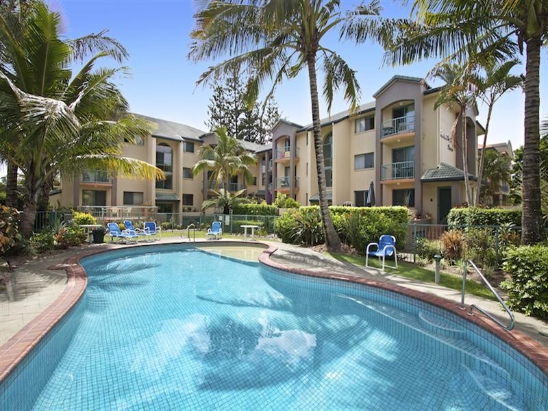 5/143 Golden Four Drive, Bilinga QLD 4225