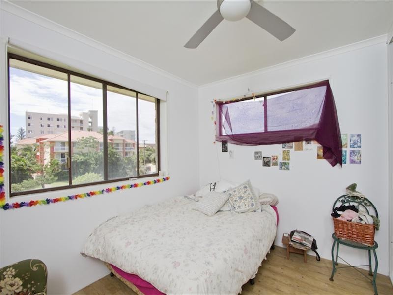8/23 Coolangatta Road, Coolangatta QLD 4225