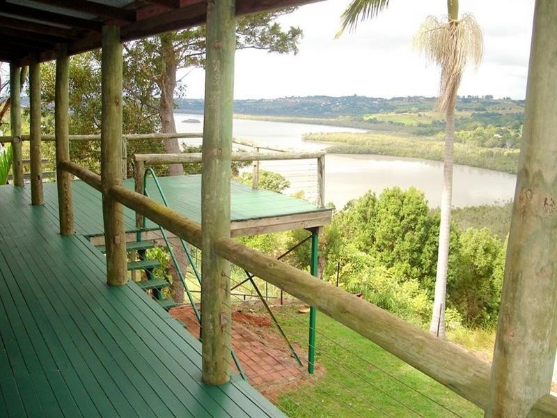 9 Broadwater Esplanade, Bilambil Heights NSW 2486