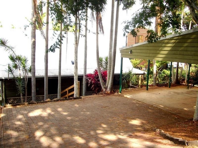 9 Broadwater Esplanade, Bilambil Heights NSW 2486