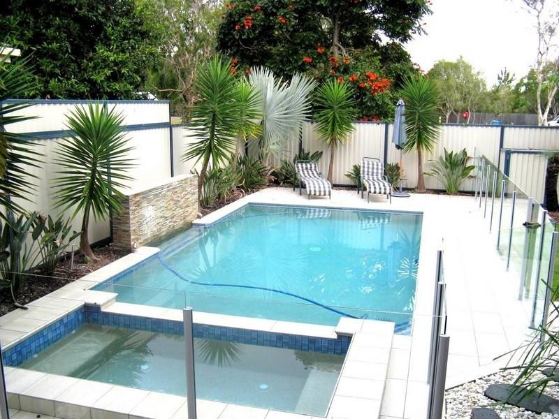 4 Bolton Street, Kirra QLD 4225