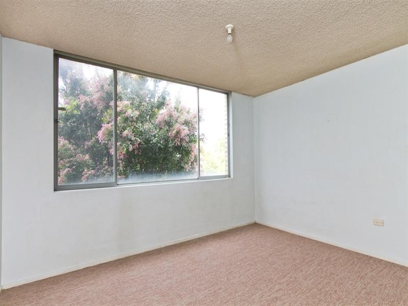 6/21 Dixon Street, Coolangatta QLD 4225