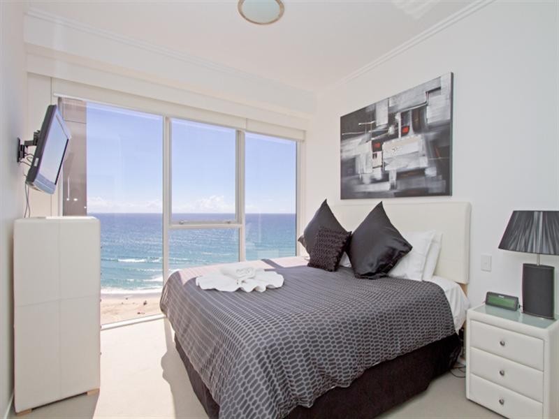 1504/110 Marine Parade, Coolangatta QLD 4225