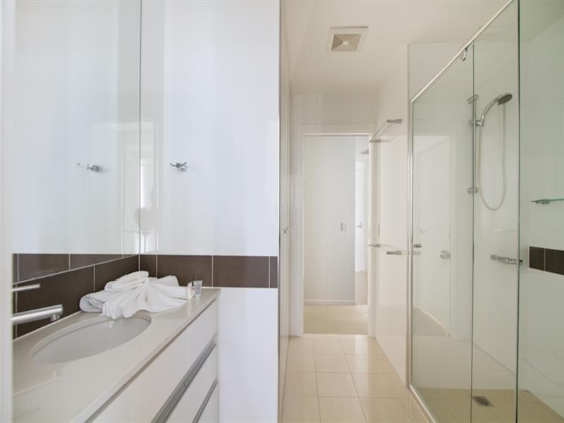 1504/110 Marine Parade, Coolangatta QLD 4225