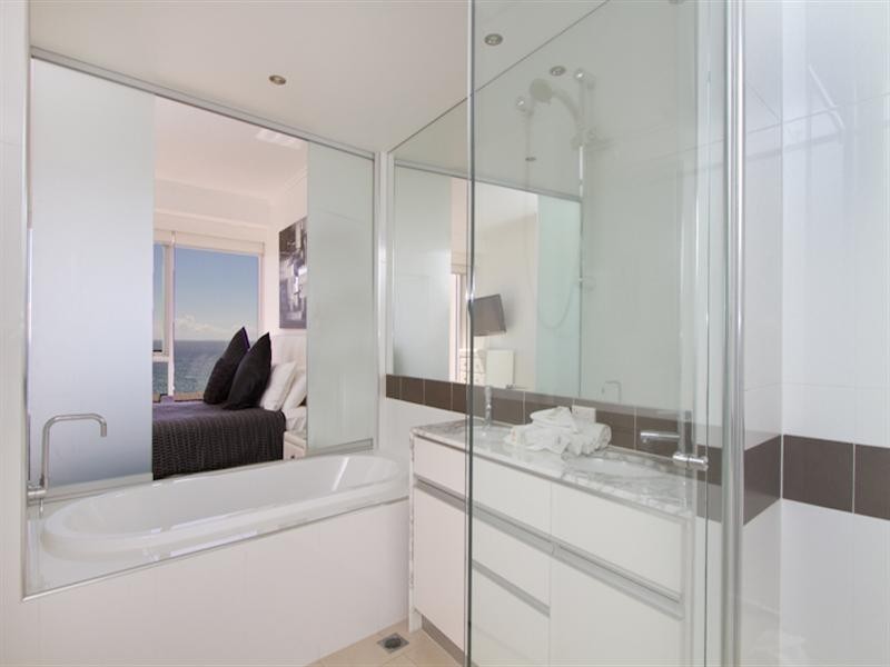 1504/110 Marine Parade, Coolangatta QLD 4225