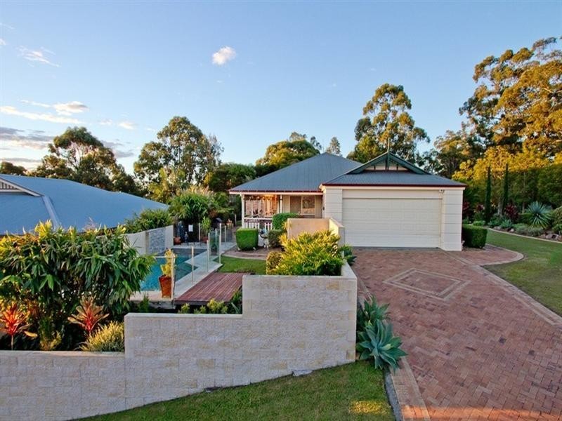 1 Gracilis Court, Elanora QLD 4221