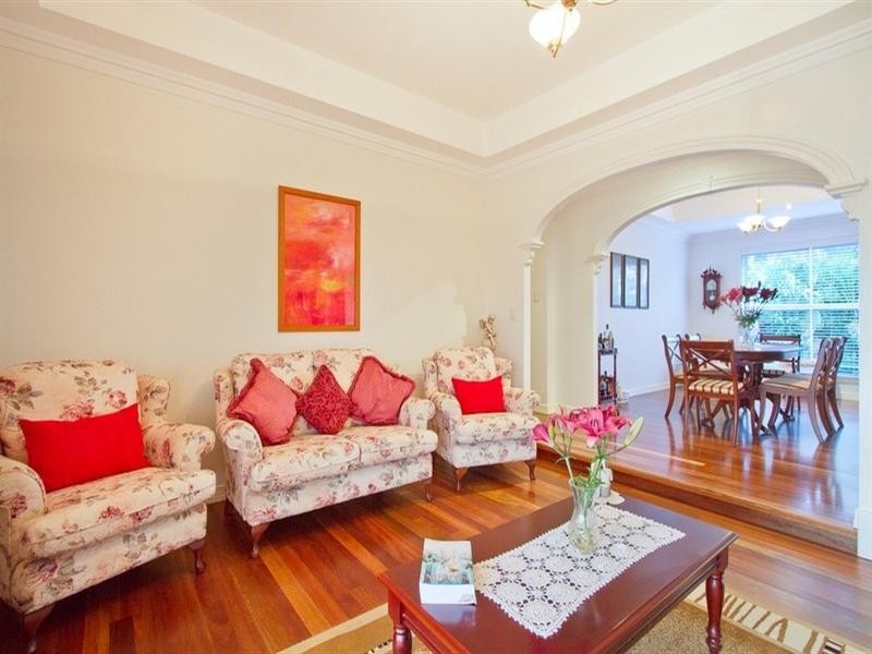 1 Gracilis Court, Elanora QLD 4221